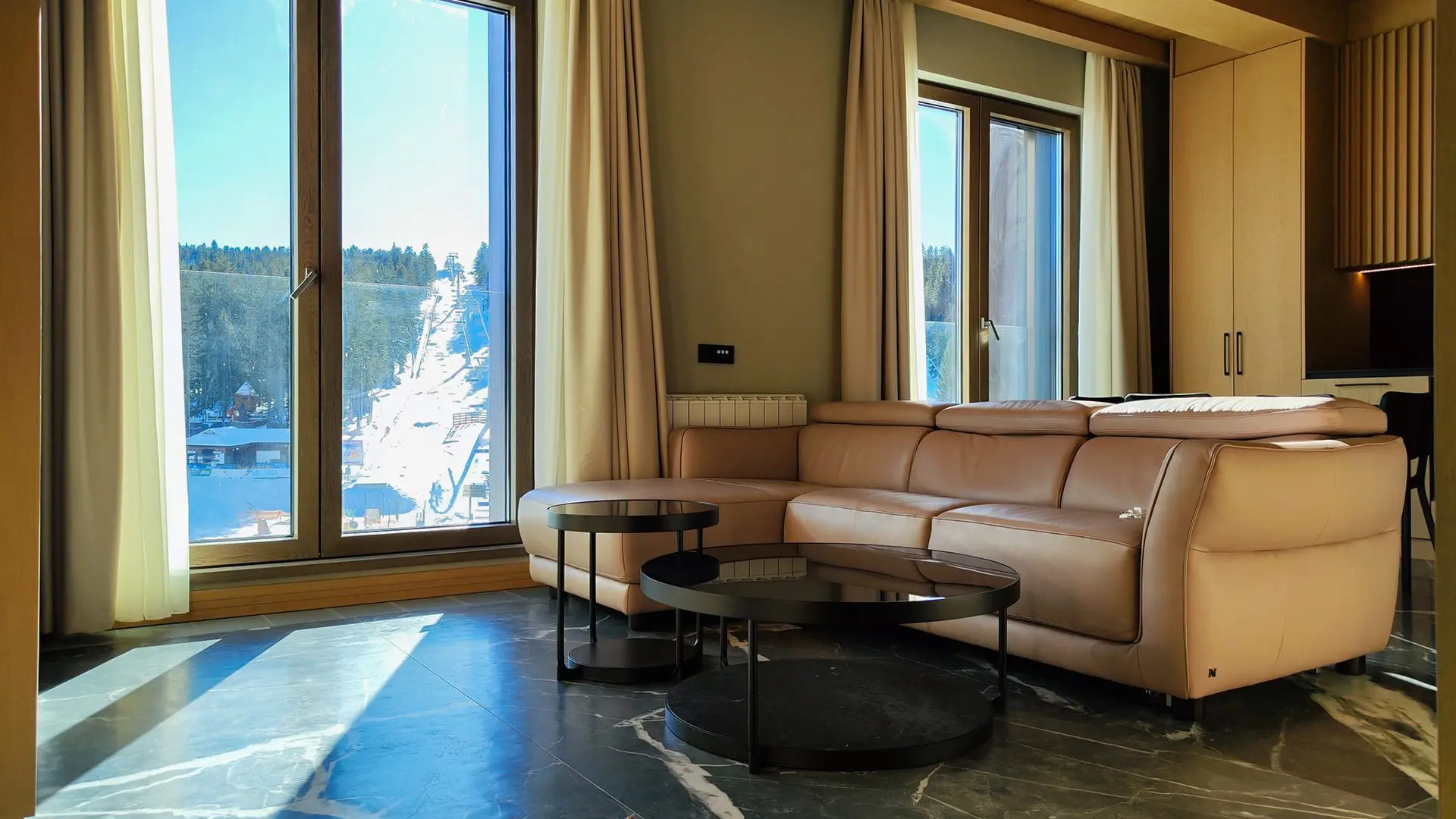 1-Bedroom Apartment, 46 m² – Nikole Tesle 12, Raska, Kopaonik