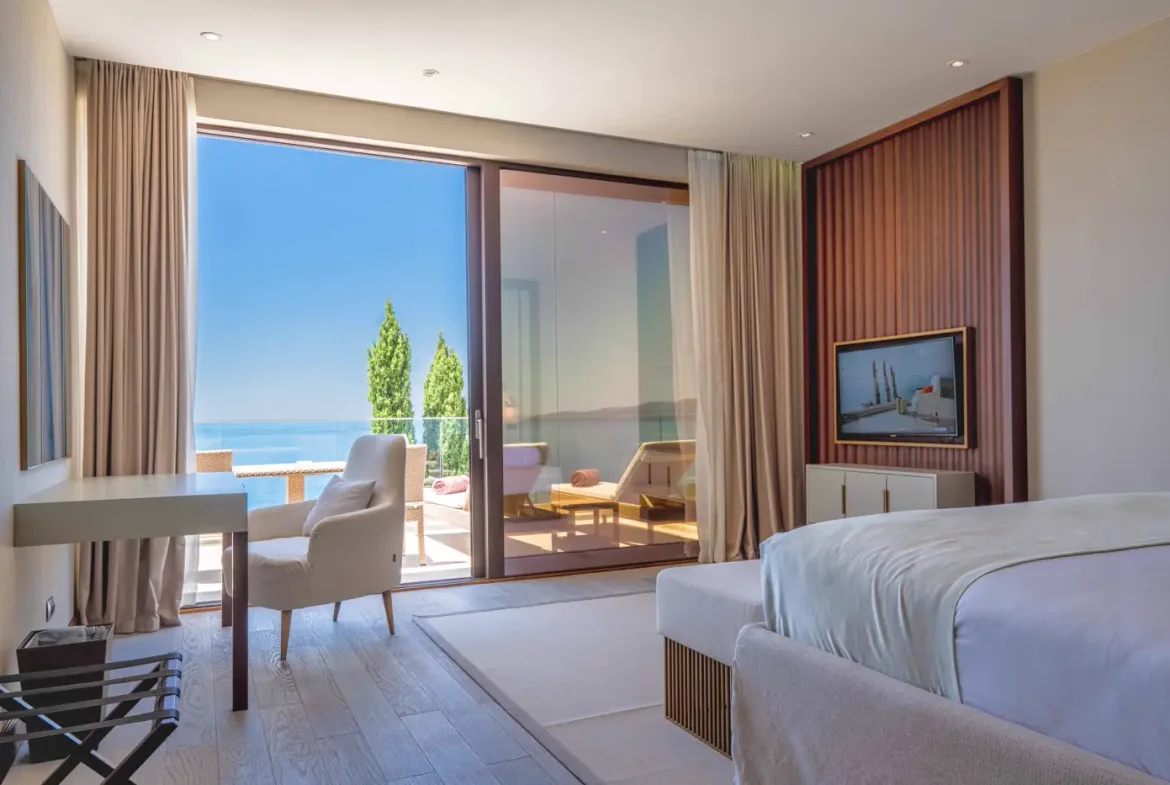 Luxury villa near the sea, Drobni Pijesak, Budva