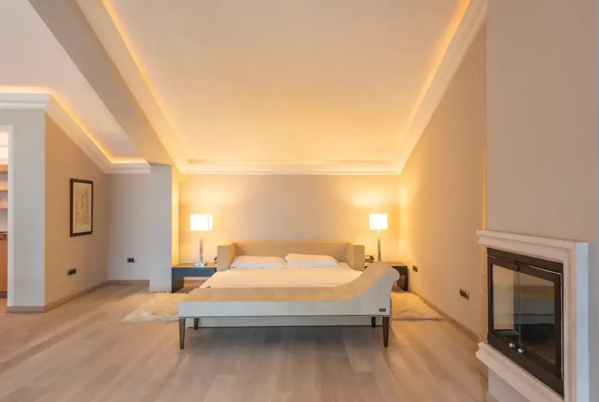 Stone villa with pool and sea view in the immediate vicinity of the Old Town, Budva