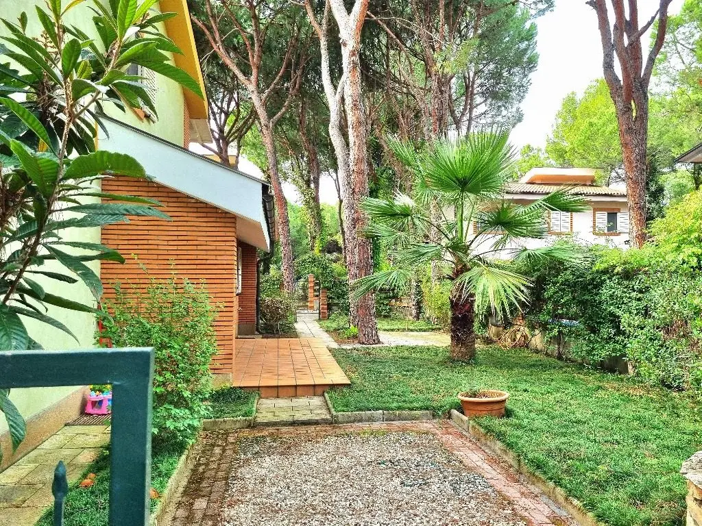 Villa For Sale In Golem Durres Albania