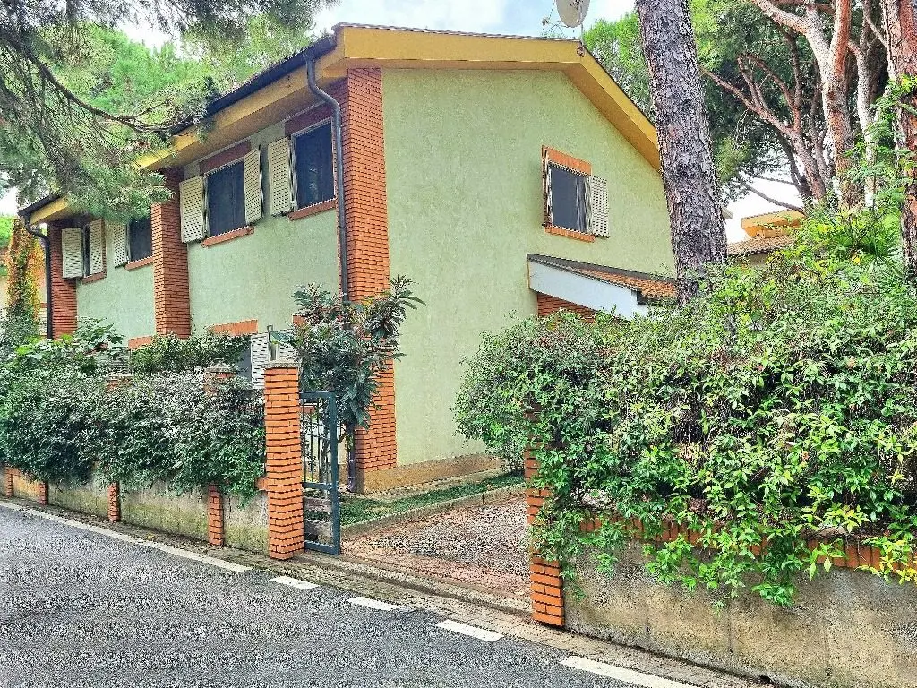 Villa For Sale In Golem Durres Albania