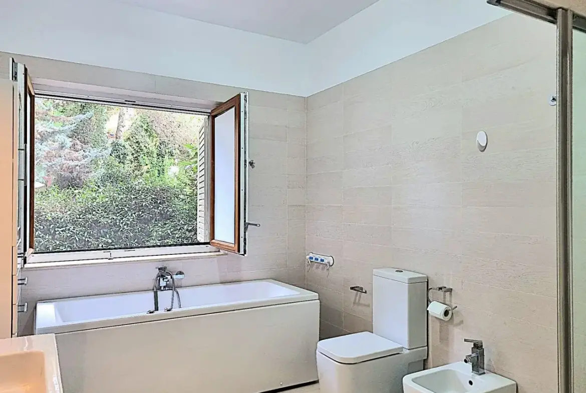 Villa For Sale In Golem Durres Albania
