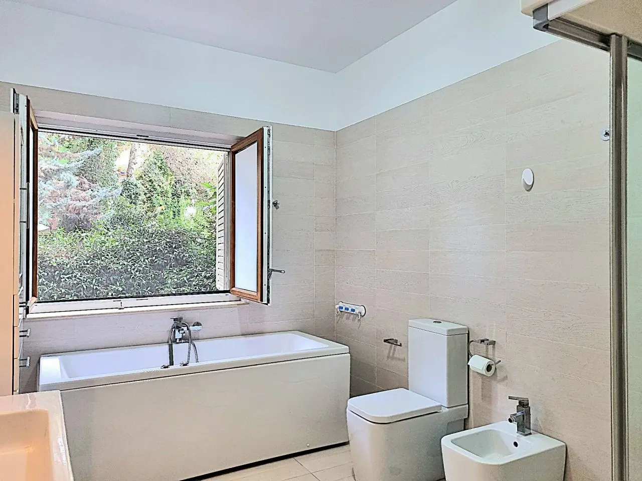 Villa For Sale In Golem Durres Albania