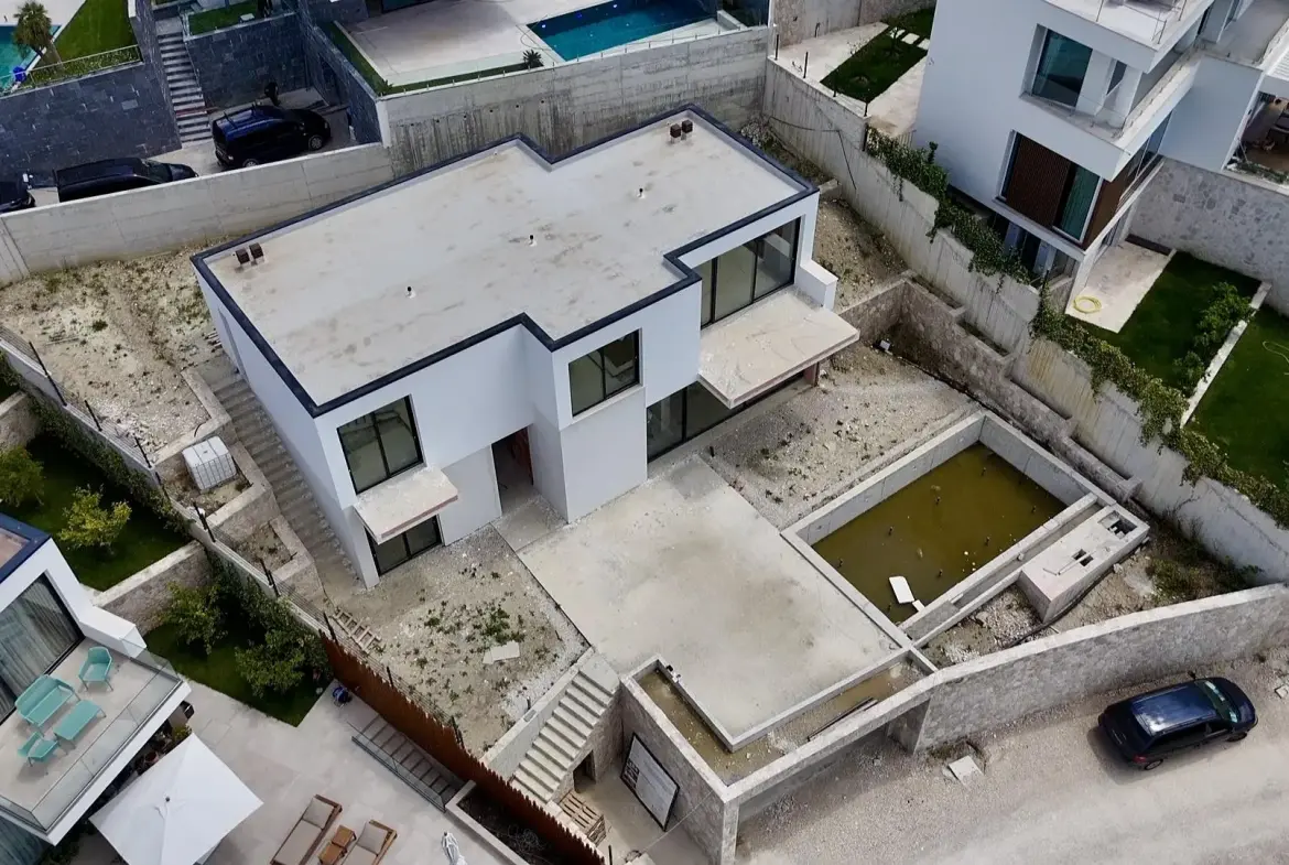 Exclusive Luxury Villa for Sale near Radisson Collection, Sauk – 486 m² Villa with Private Pool & Approved Project