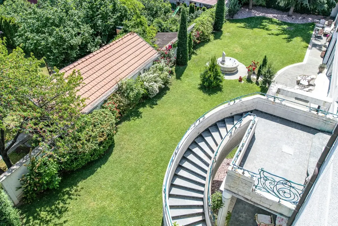 10-Bedroom Villa, 503 m² – Generala Nikodija Stefanovića, Savski venac, Belgrade