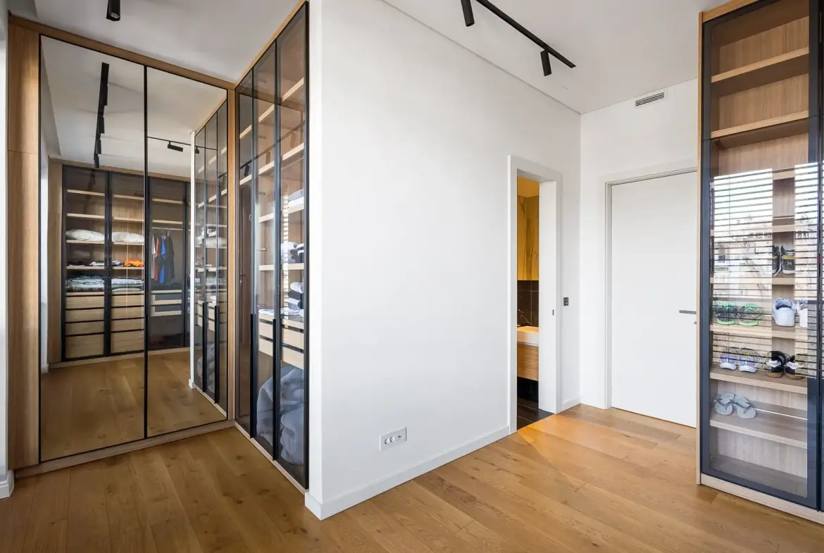 3-Bedroom Apartment, 184 m² – Green Hill, Savski venac, Belgrade