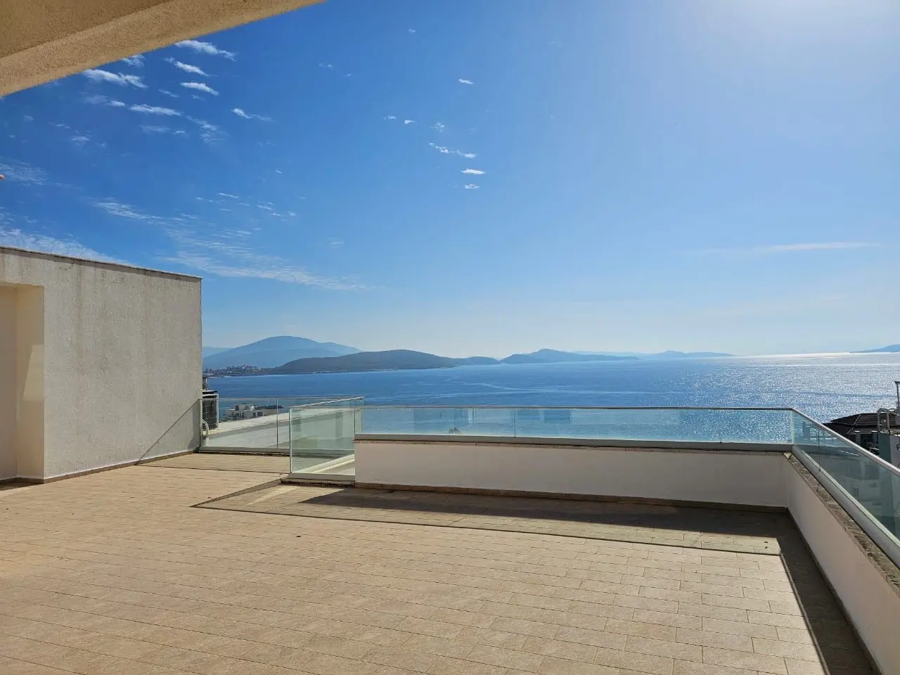 216b09df-0516-44d0-94bc-838539134874 Penthouse With Sea View For Sale In Saranda Albania