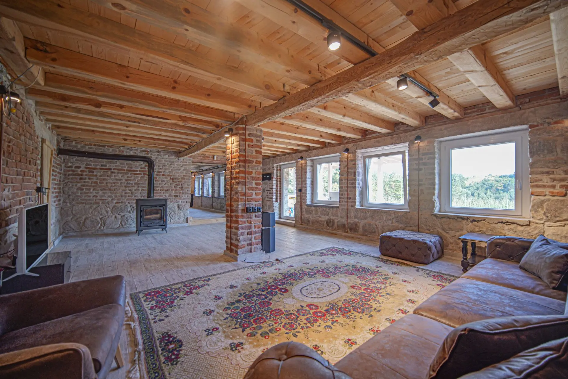 230ad321c480738a31d6d240633f2638-1 Residence surrounded by nature in the village of Plana