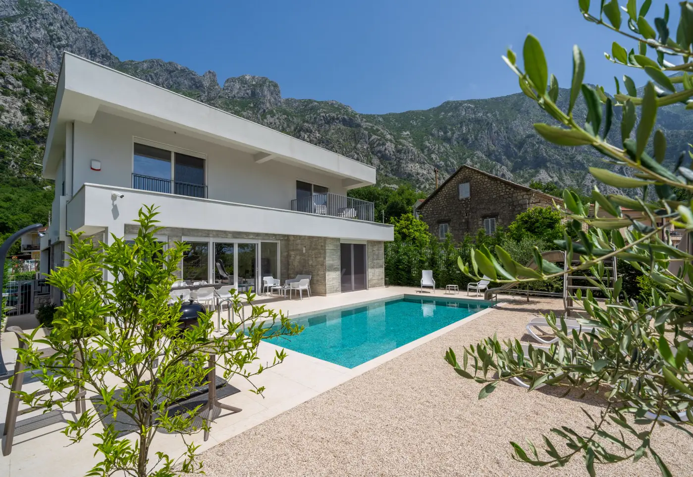 Family villa with pool and sea view, Orahovac, Kotor
