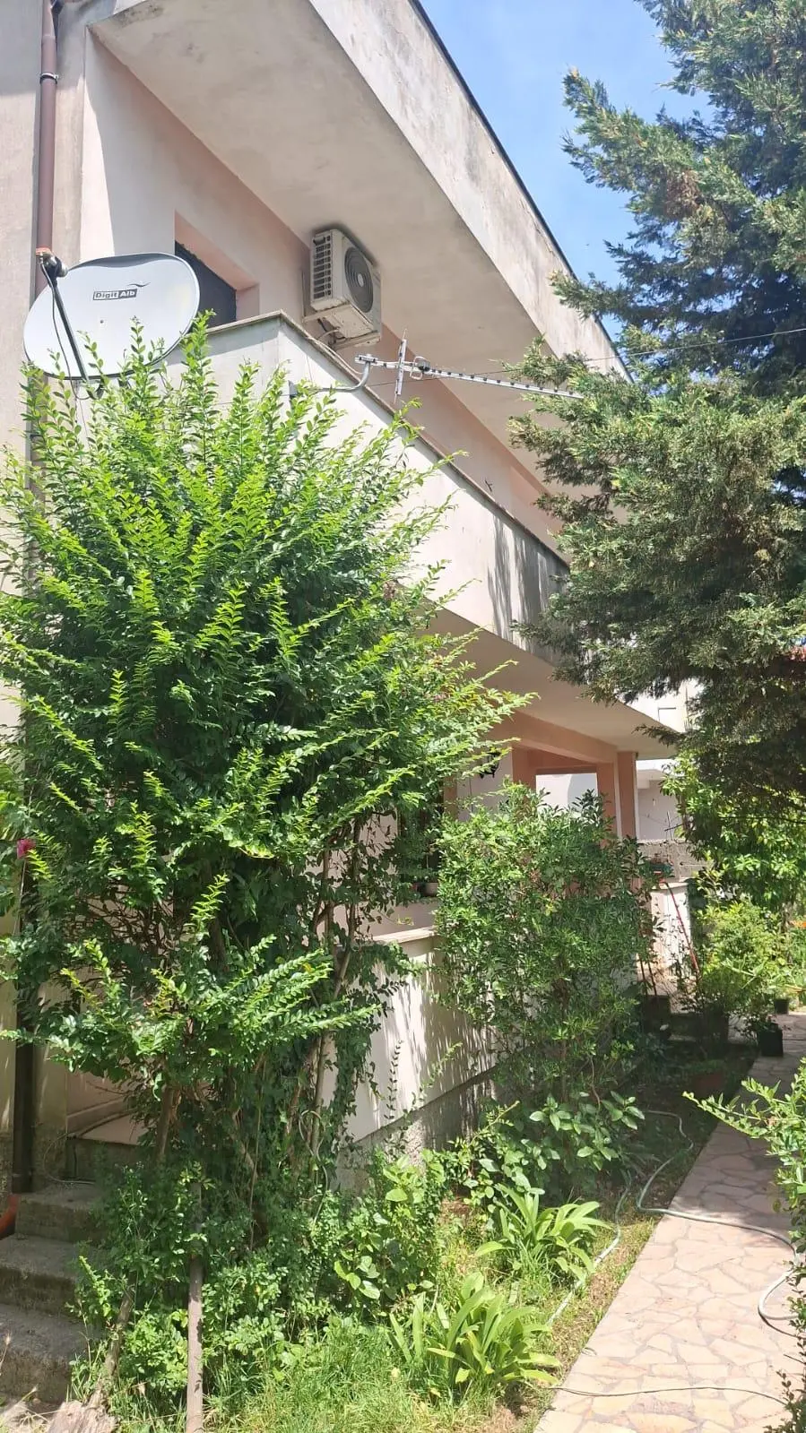 Two-Story House for Sale near Kthesa e Kamzës, Tirana
