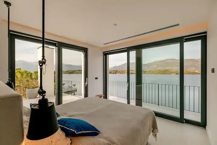 Luxury Villa The Two with private beach