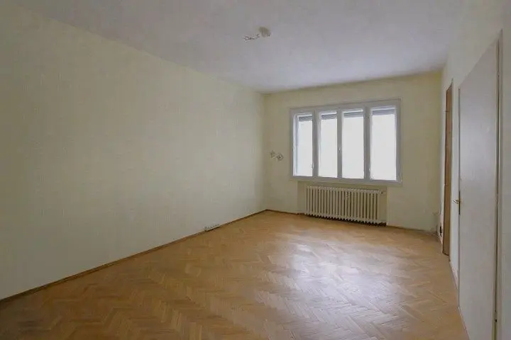 Aristocratic apartment in Doctor’s Monument for sale