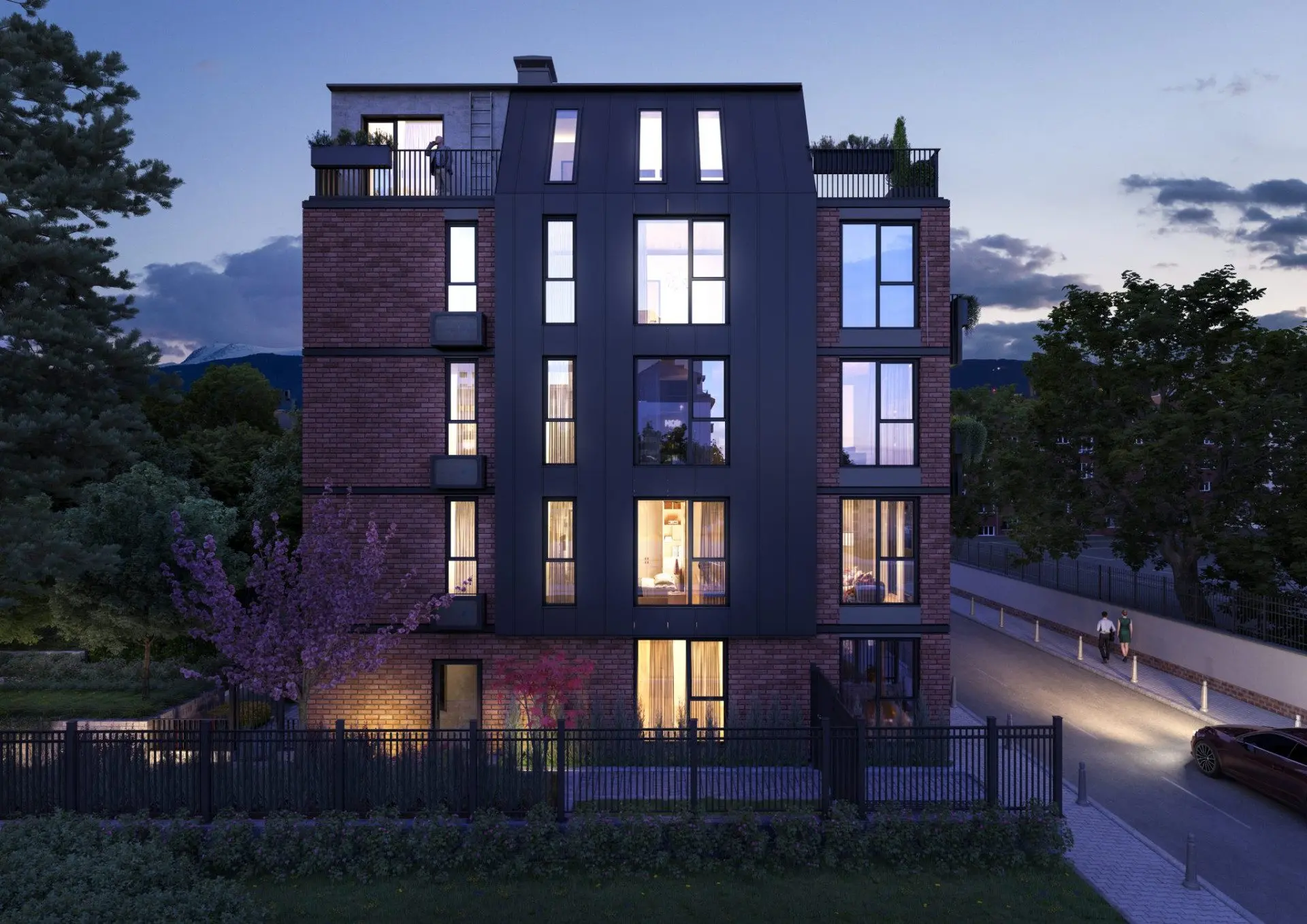 Independent building with office space and four residential floors in the Center