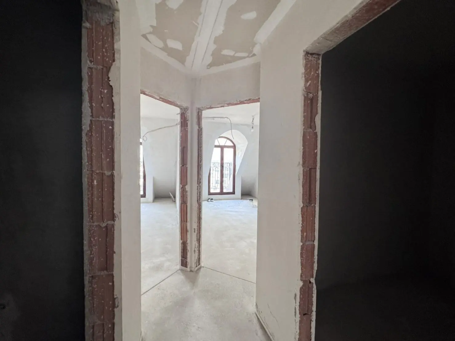 Three-bedroom apartment in a new luxury complex in Krastova vada