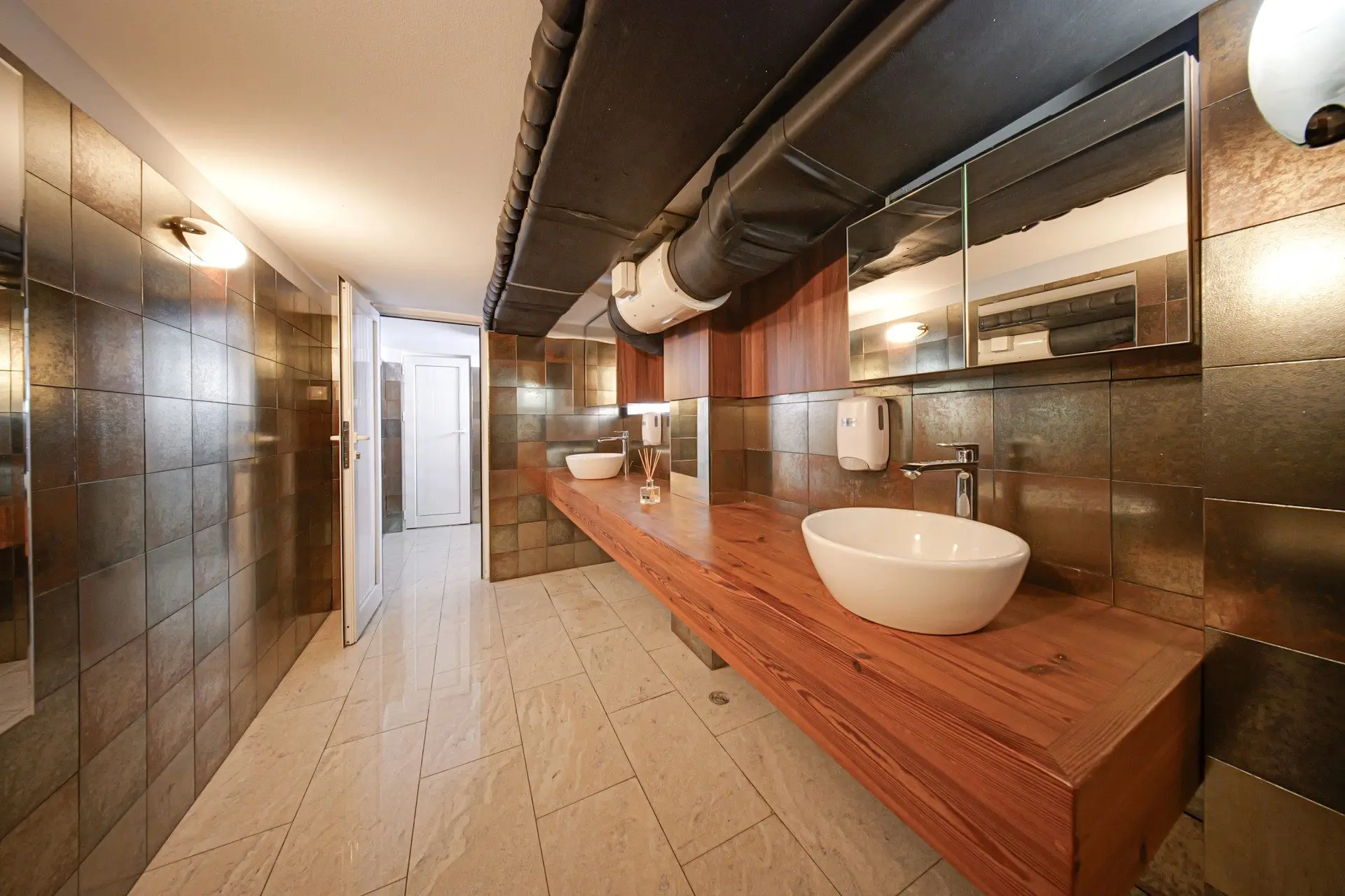 Unique property with a view of a park in the Doctor’s Monument area for sale