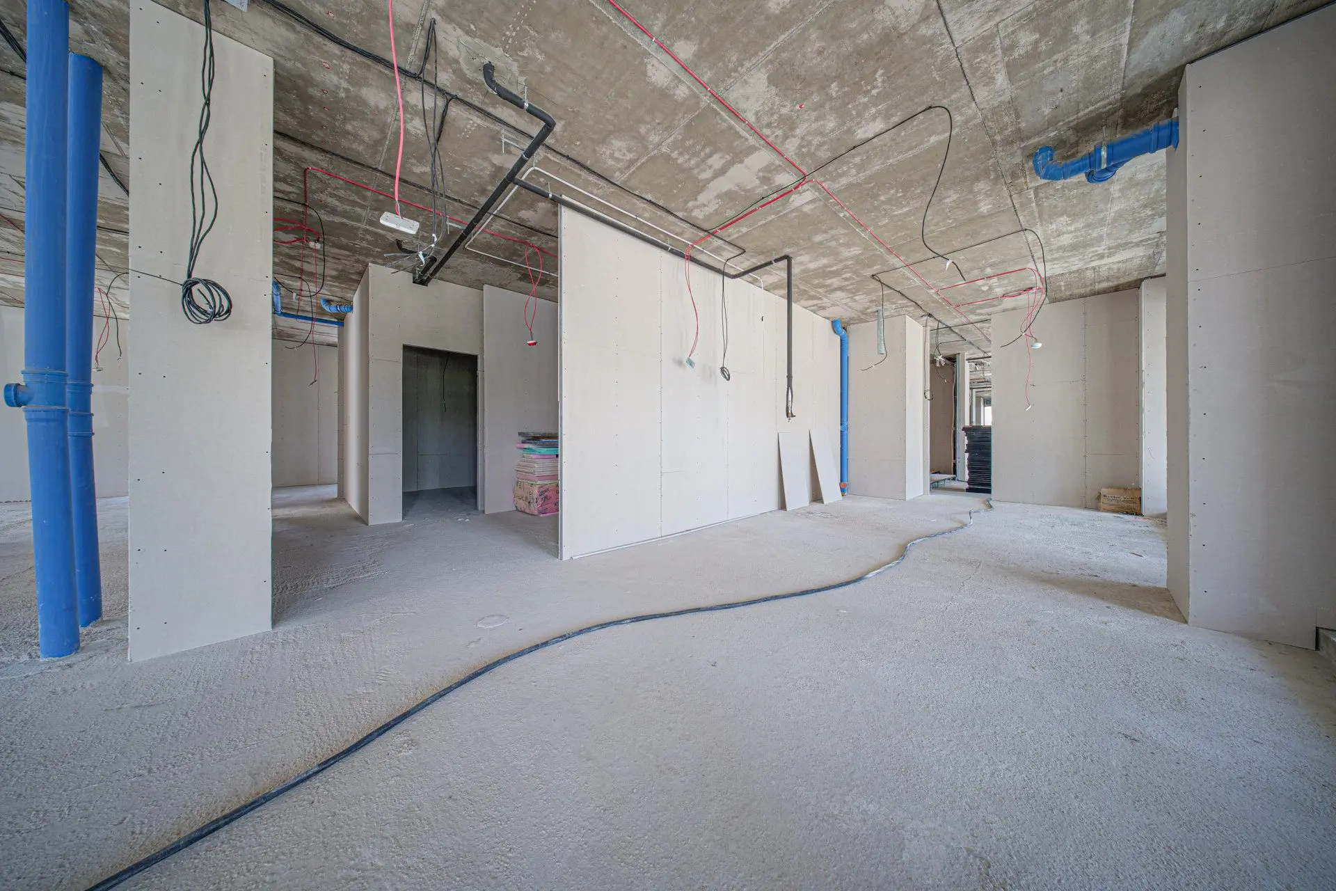 Office in a new elegant building on Cherni Vrah Blvd. for sale