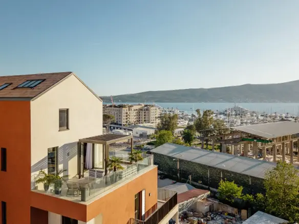 Sea View Penthouse in Boka Place, Porto Montenegro