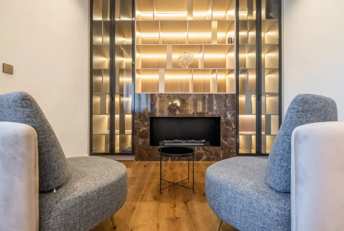 Elegant panoramic apartment on Tsar Osvoboditel Blvd