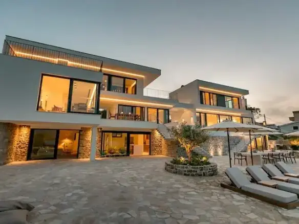 Luxury Villa The Two with private beach