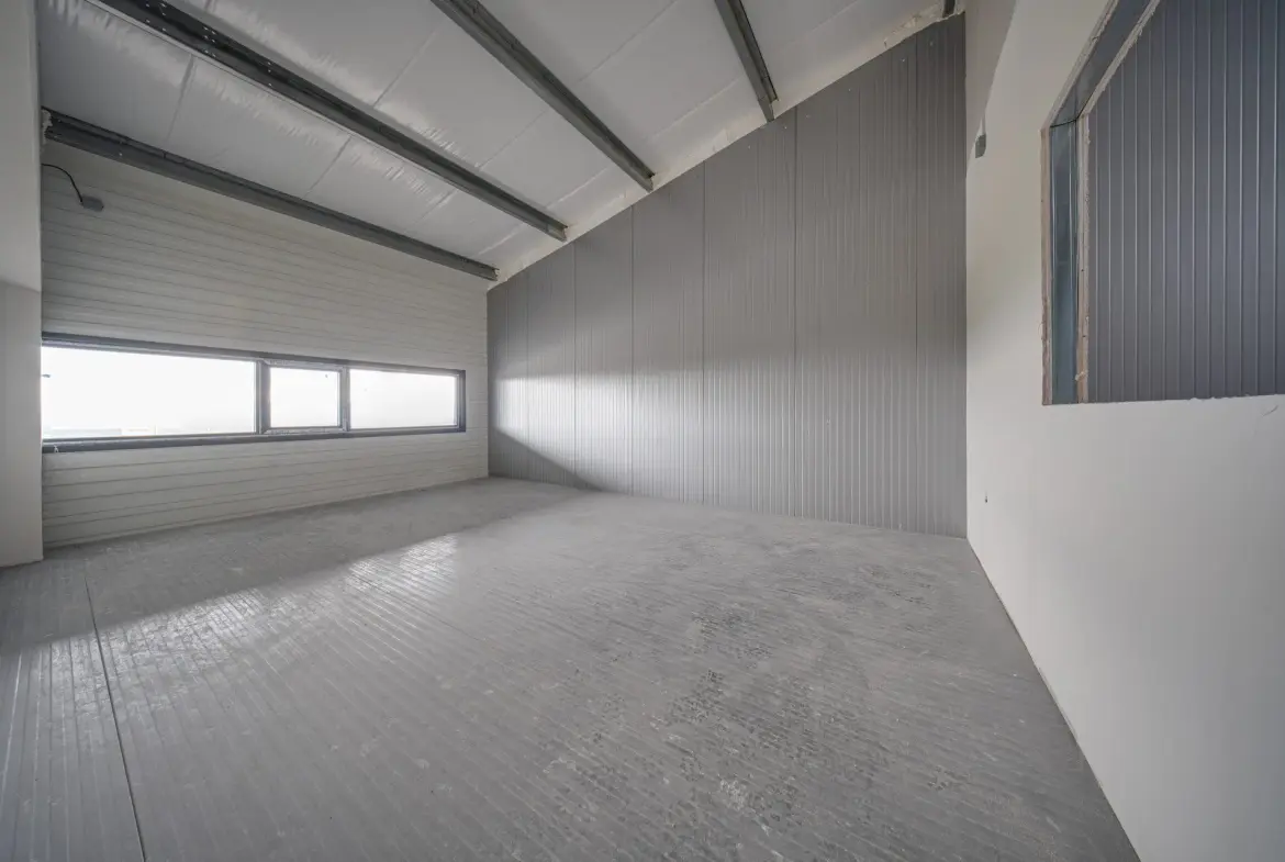 Newly built warehouse premises are for sale in the village of Lozen, at the Act 14 stage