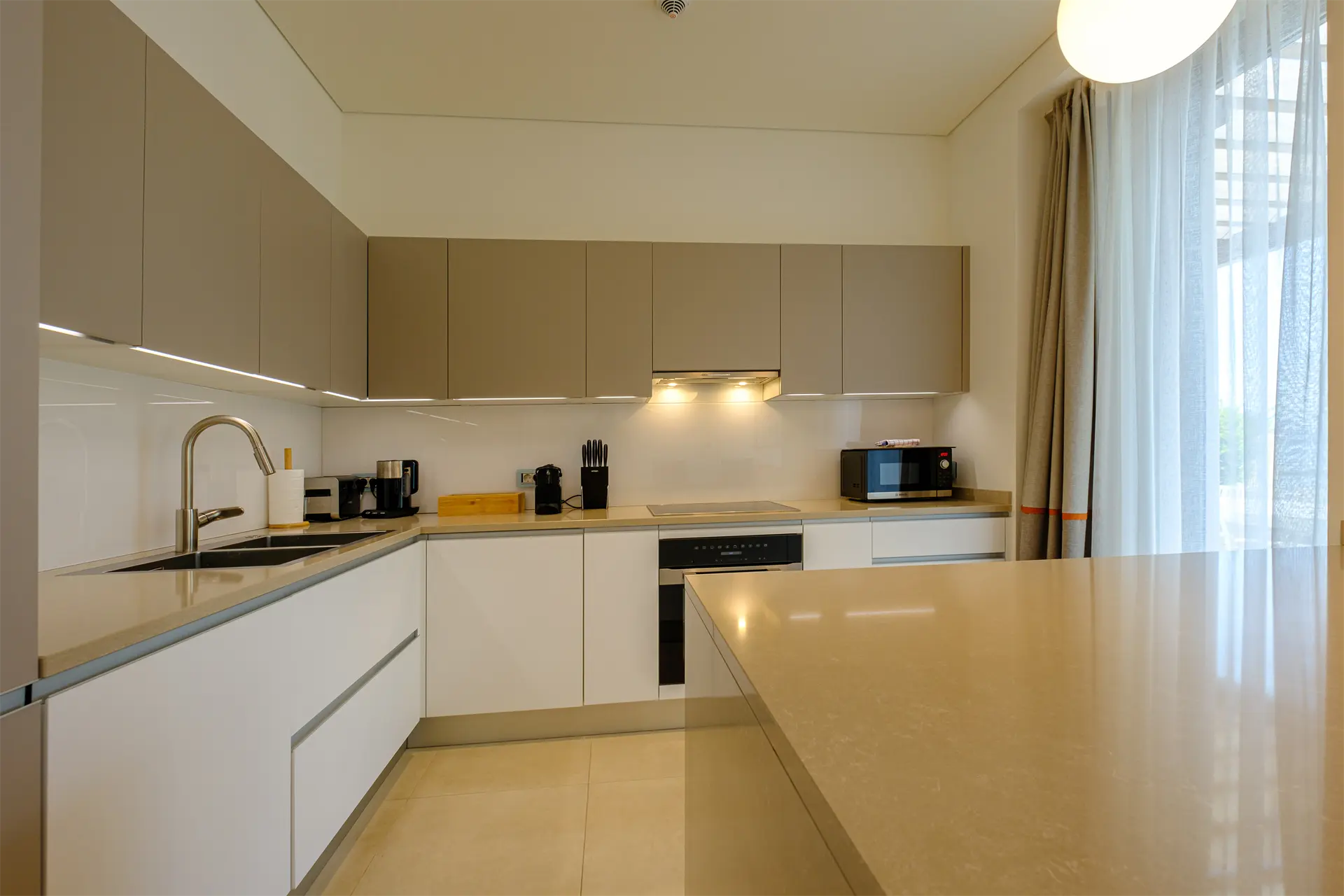 2fd682faa3287be92ea63bae510cf14d Modern two-bedrooms apartment at Marina residence, Portonovi
