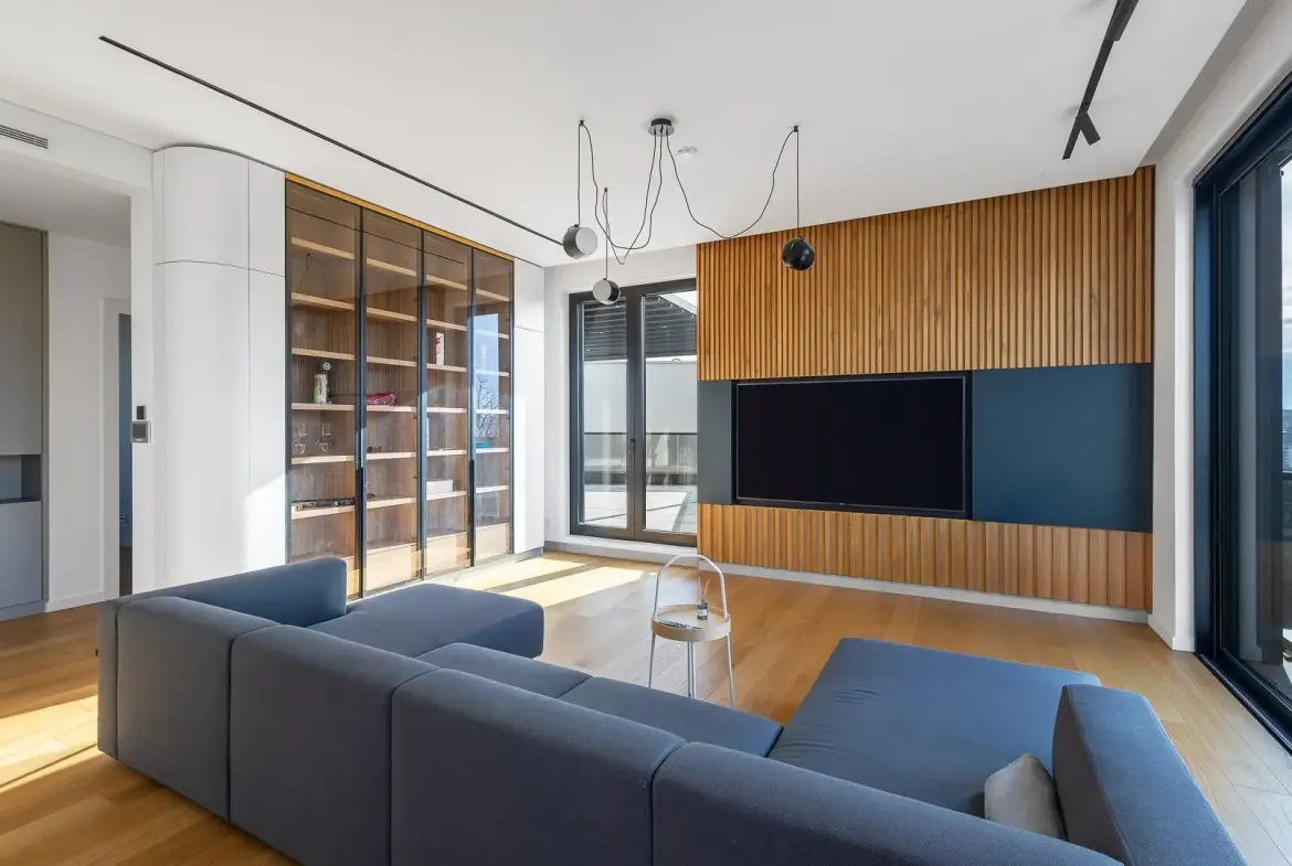 3-Bedroom Apartment, 184 m² – Green Hill, Savski venac, Belgrade