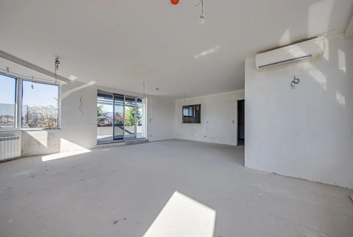 Luxury penthouse in Iztok for sale