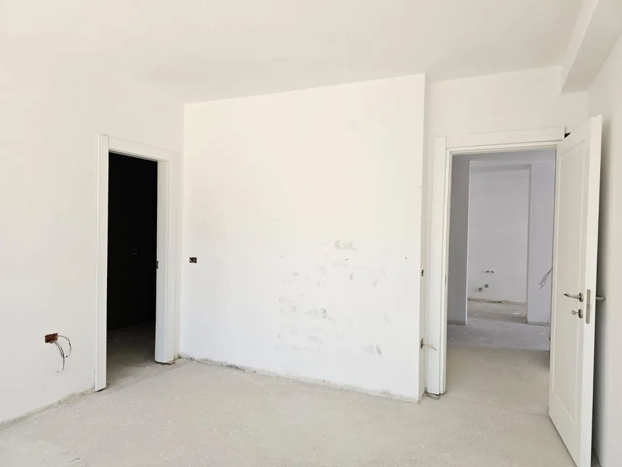 First Line Apartment For Sale In Saranda Albania