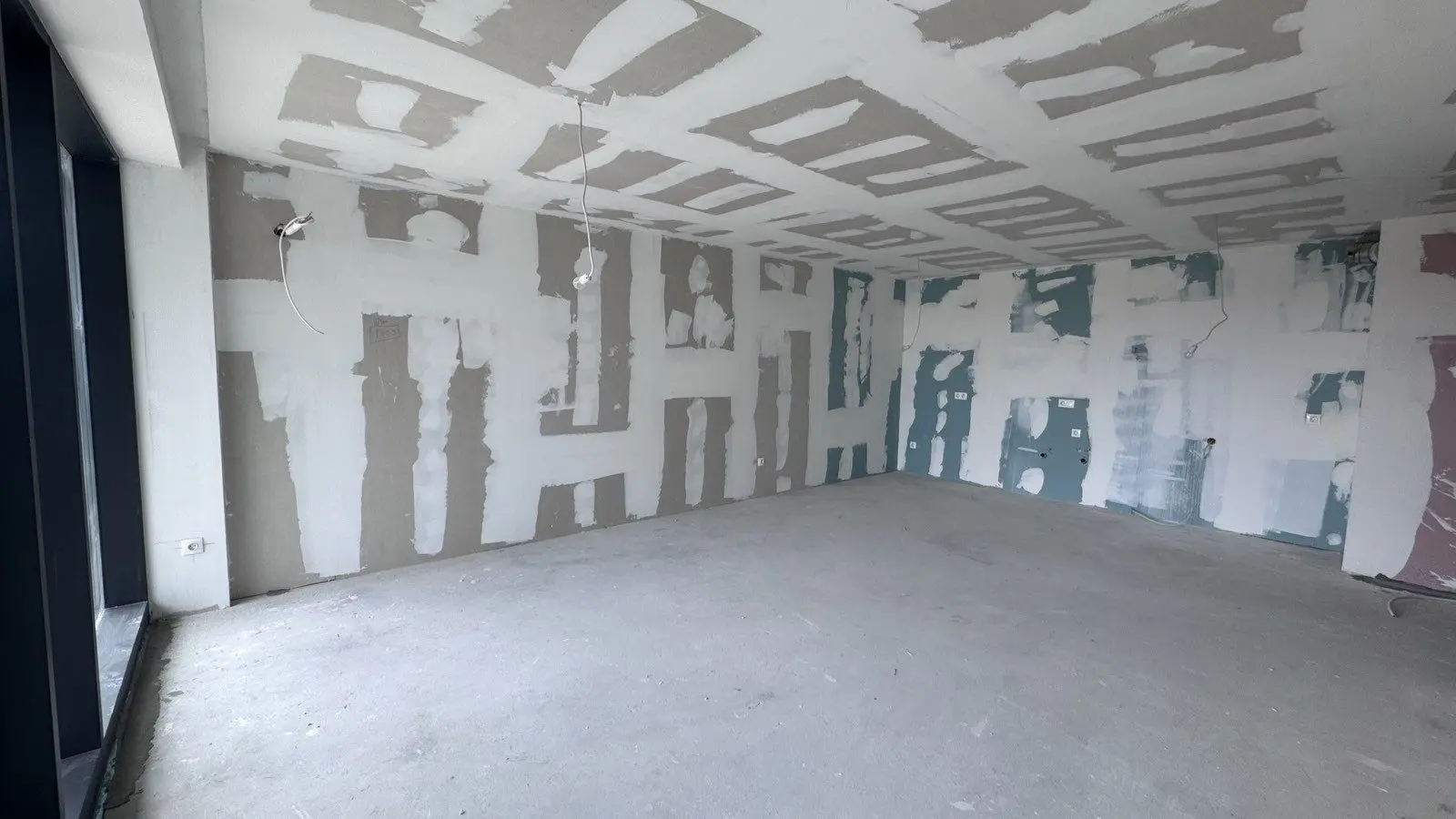 30c608dd6559f09dc3b348d29074d0e6 Three-bedroom apartment in a preferred newly built complex next to Zaimov Park