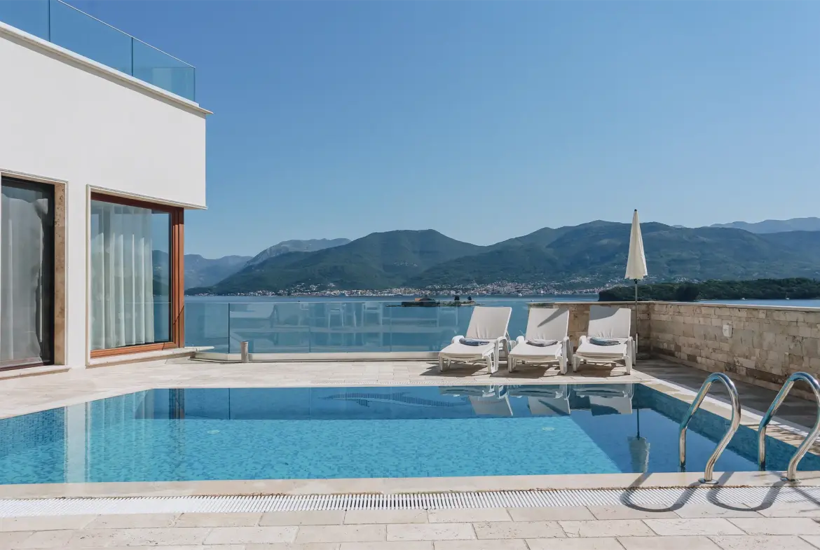 Beachfront Villa
