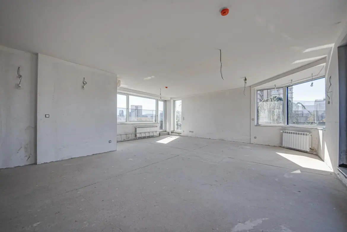 Luxury penthouse in Iztok for sale