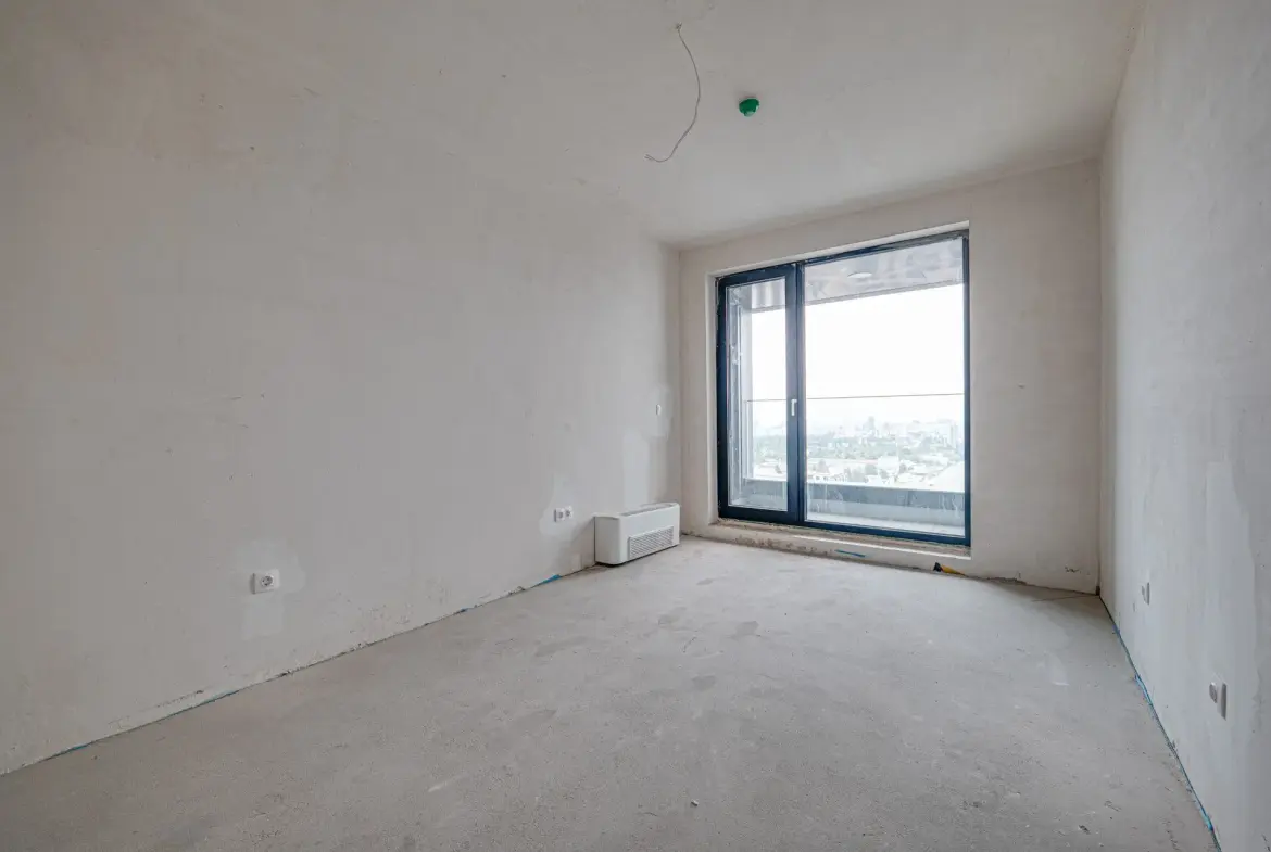 Three-room apartment in a modern new building next to MALL Paradise for sale