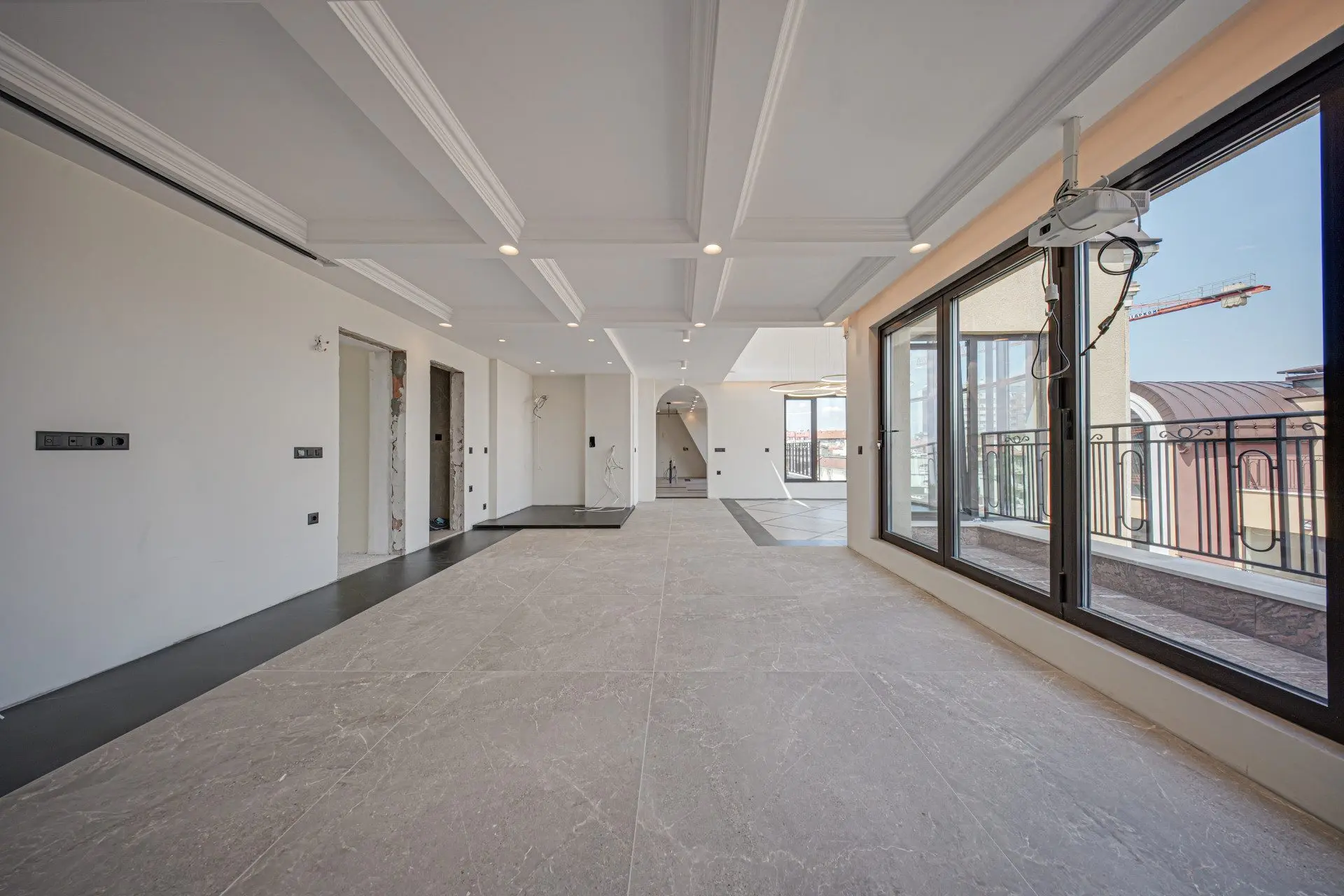 Spacious apartment with amazing views of the city in the Center for sale