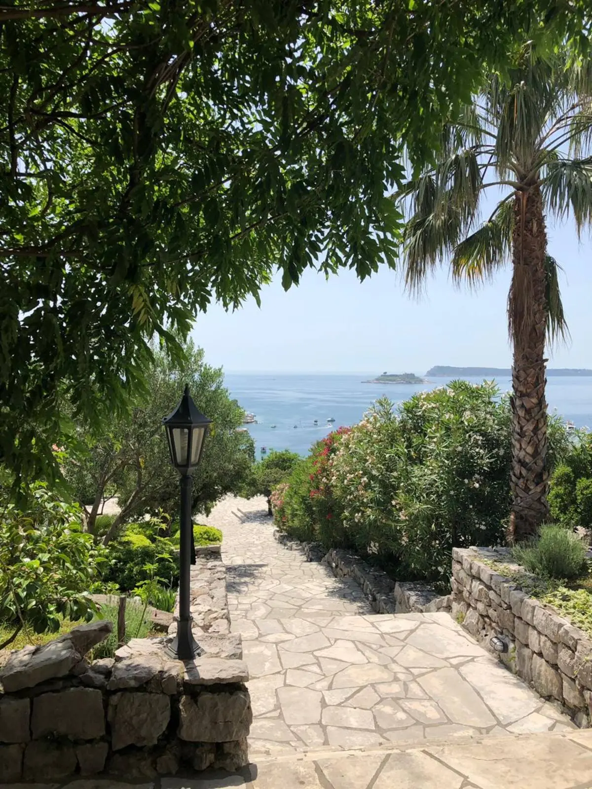 Villa with beach view in Žanjice, Herceg Novi