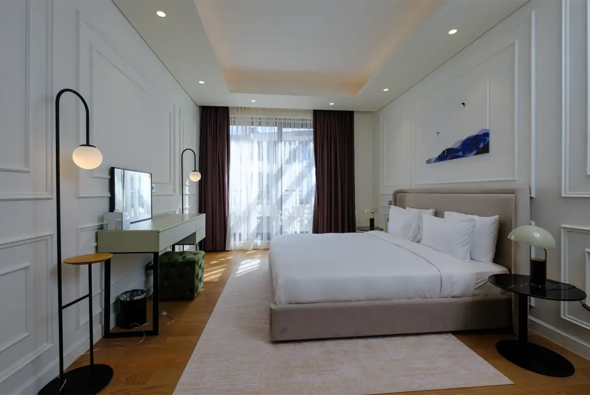 Luxurious 3-Bedroom Duplex with pool