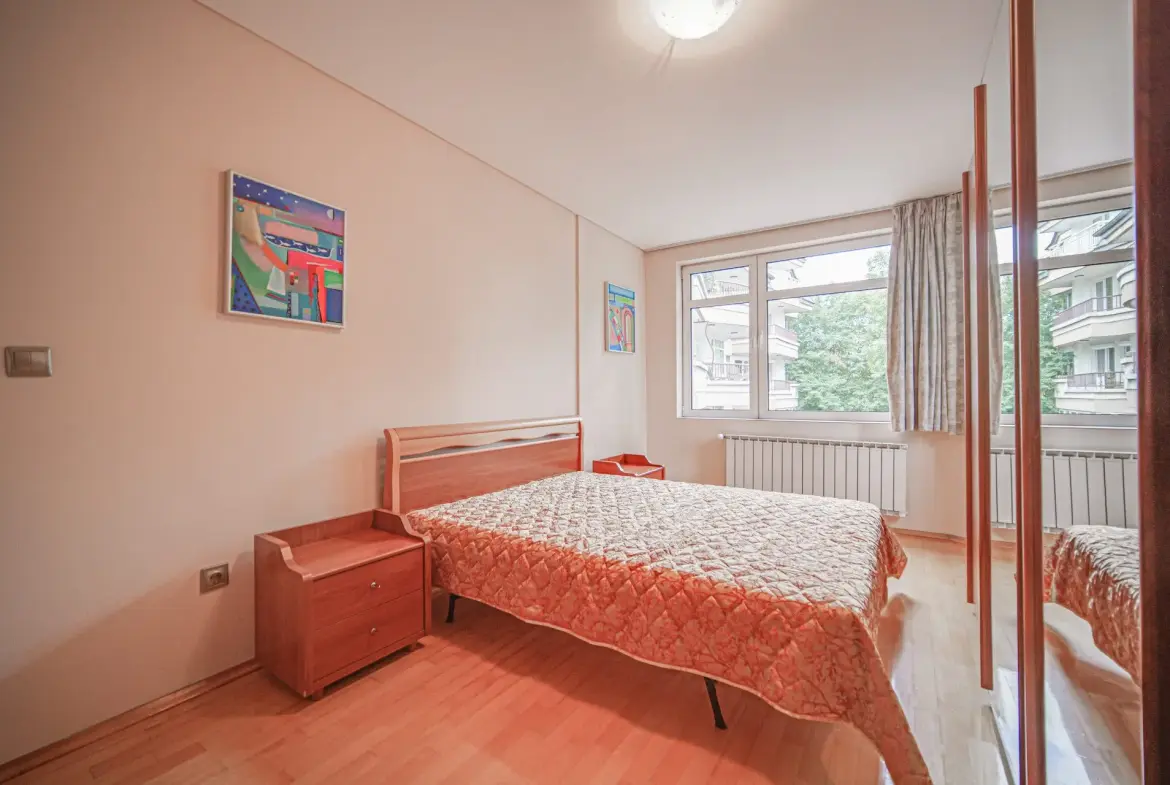 Spacious four-room apartment with panoramic views of Borisova Garden in the heart of Lozenets