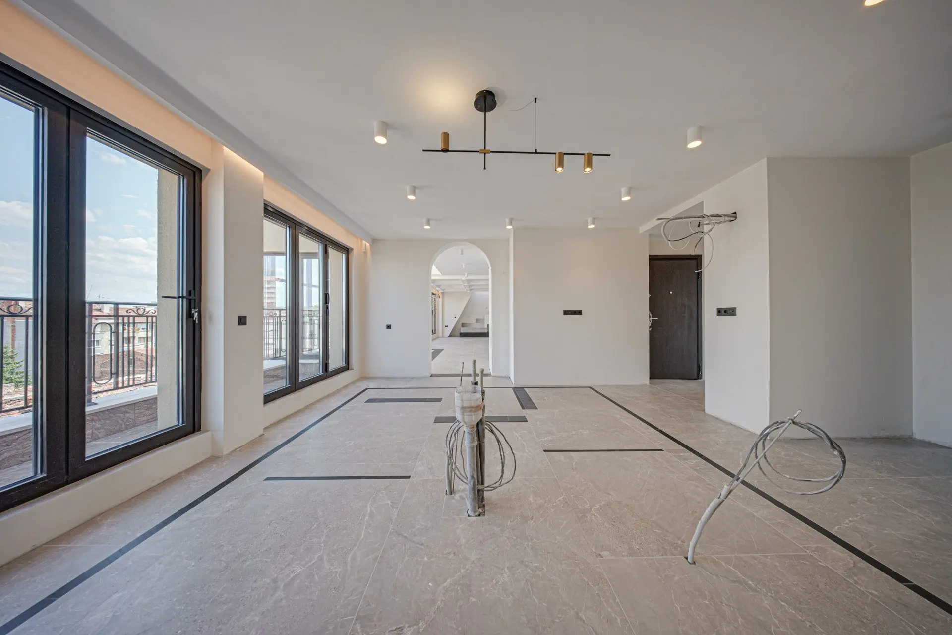 Spacious apartment with amazing views of the city in the Center for sale