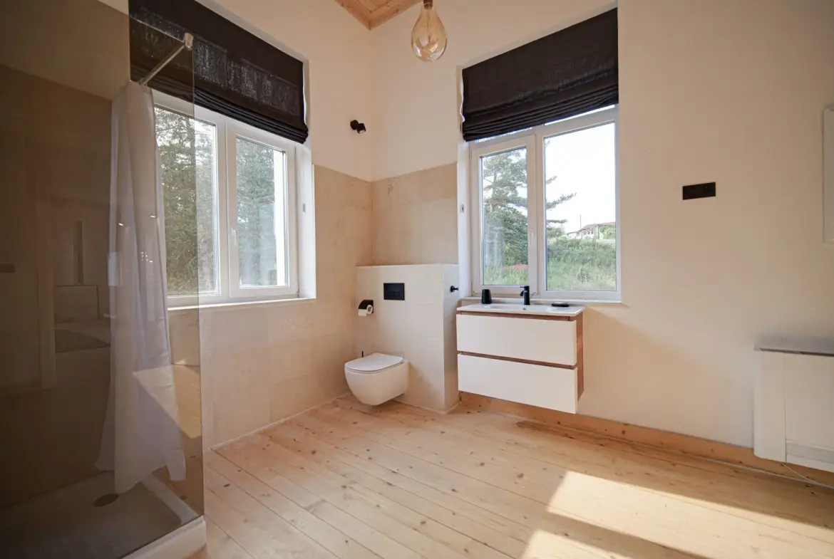 Residence surrounded by nature in the village of Plana