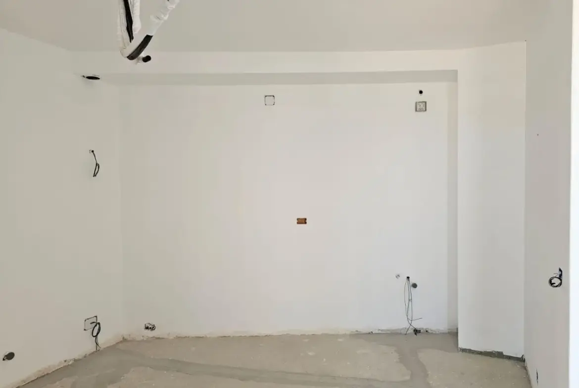 Apartment For Sale In Saranda Albania