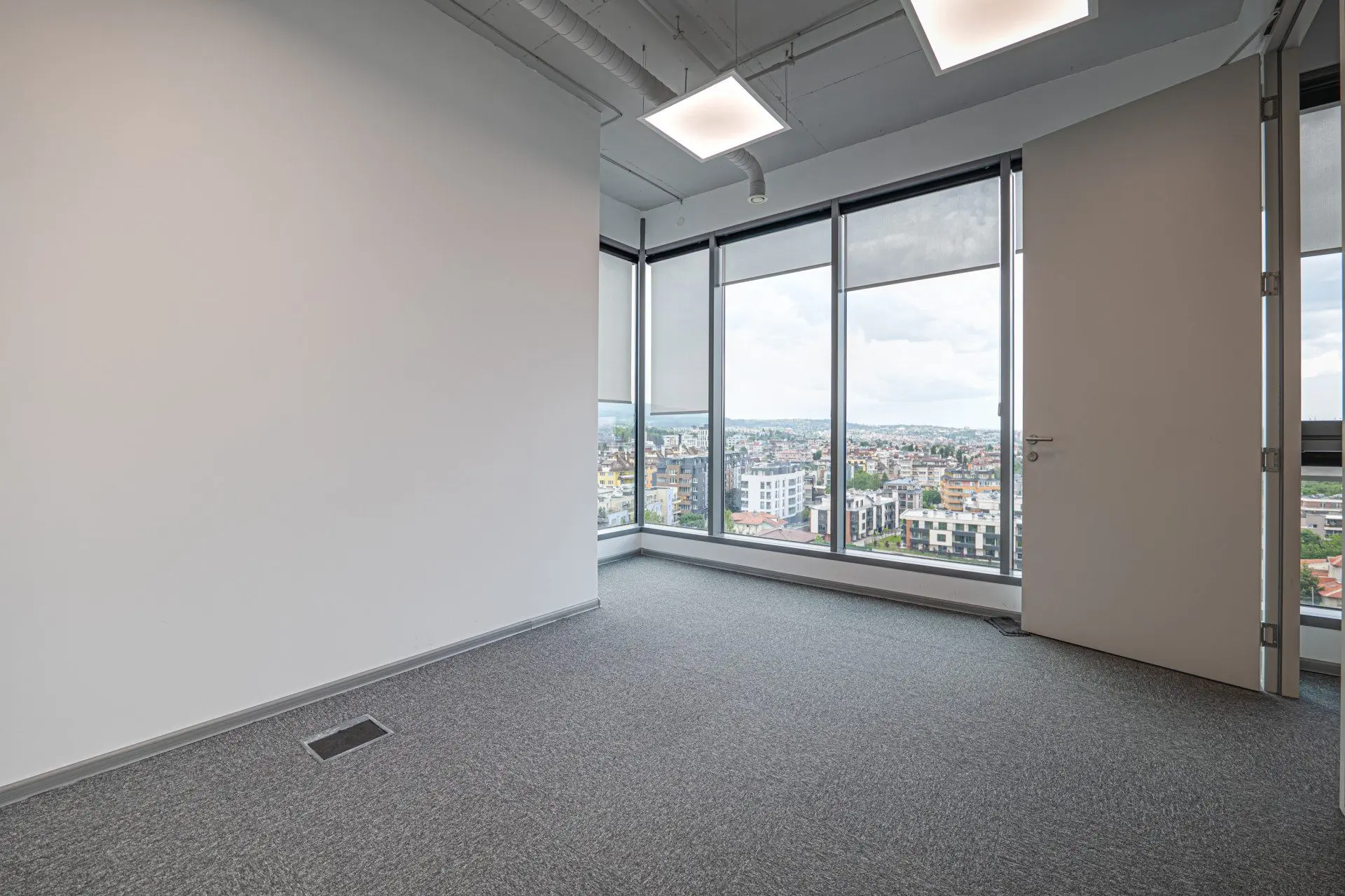 Representative office in a modern office building on Bulgaria Blvd. for sale