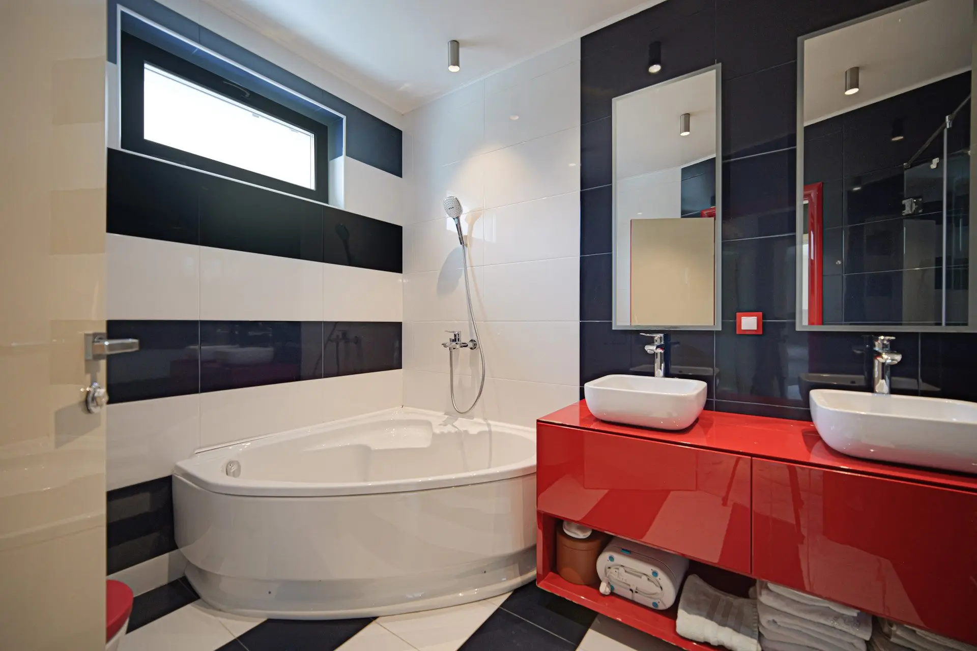 A modern detached house in an excellent location in the town of Bankya