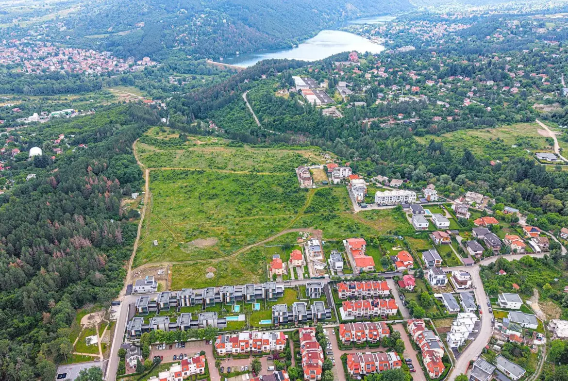 Luxury house in a gated complex near the Anglo-American School