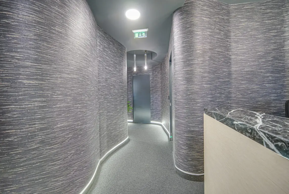 Exclusive office in Krasno Selo for sale