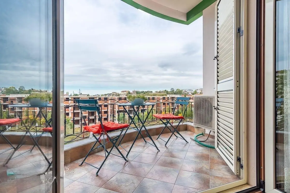 3-Story Villa for Sale or Rent in Shkoza, Tirana