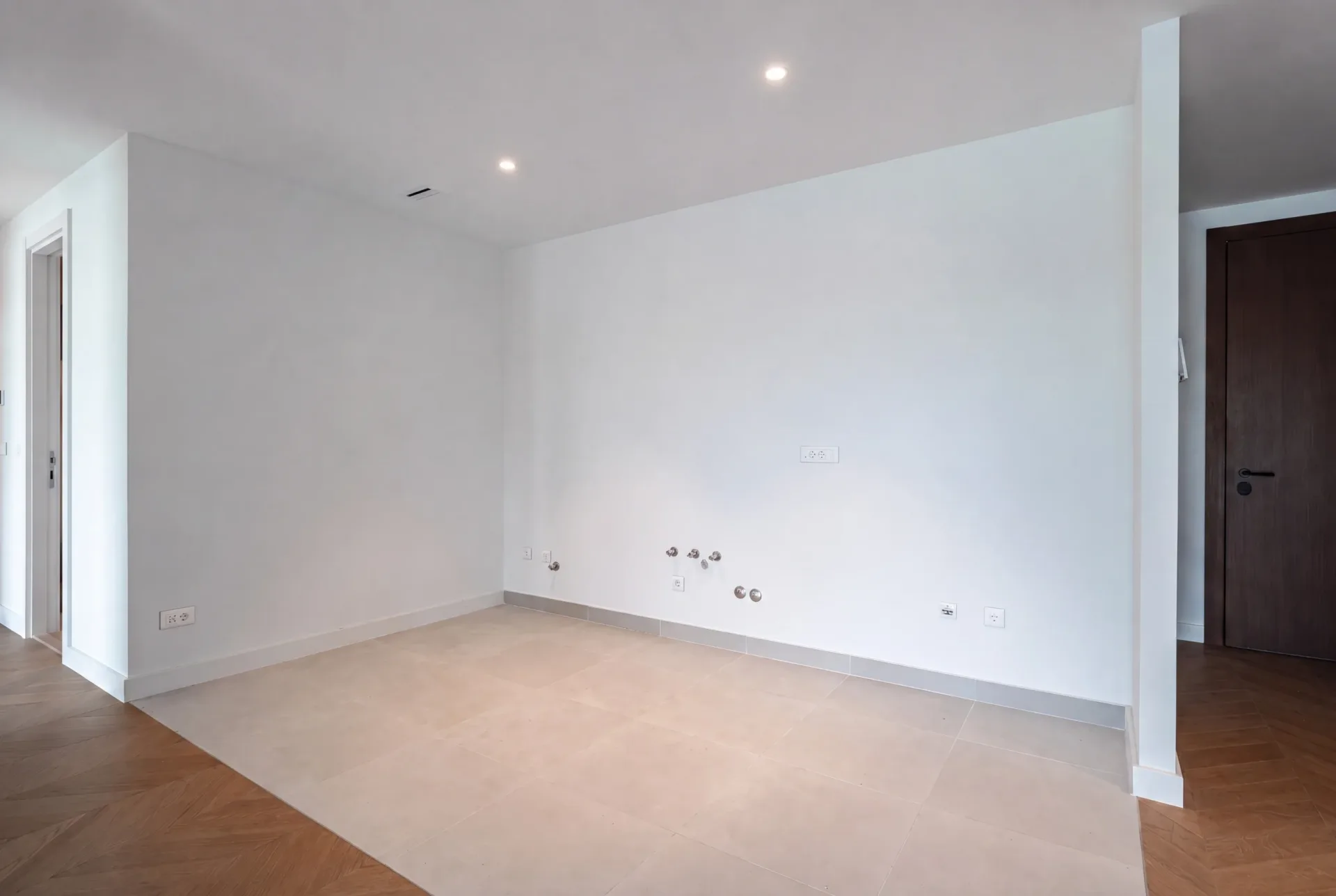 3__compressed_IMGCentury-scaled-1 2-Bedroom Apartment, 96 m² – Briselska, Savski venac, Belgrade