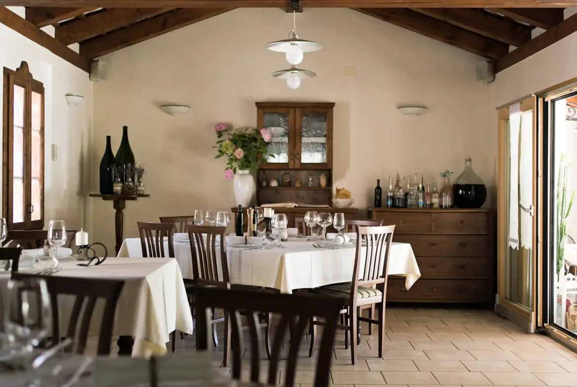 Karst Area – A family run business – restaurant and a hotel in Komen