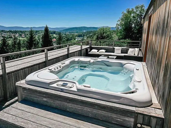 Vinica Castle – Fully renovated Castle with views, river, unique opportunity