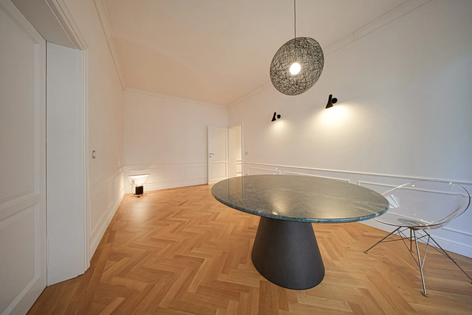 Exclusive apartment for sale in close proximity to the National Assembly