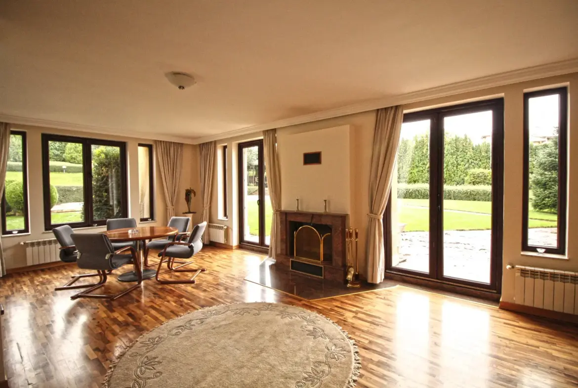Spacious semi-furnished house in a gated community in Simeonovo.