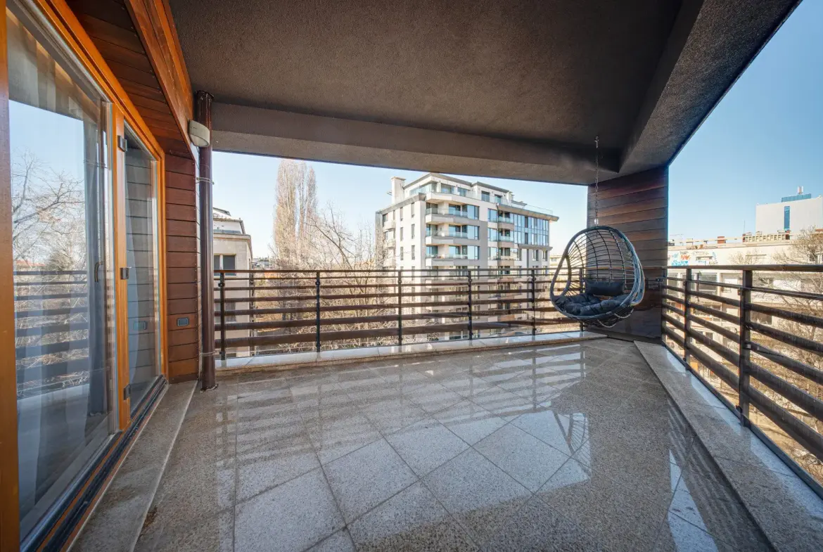 Stylish two-bedroom apartment in the emblematic building in Iztok district for sale